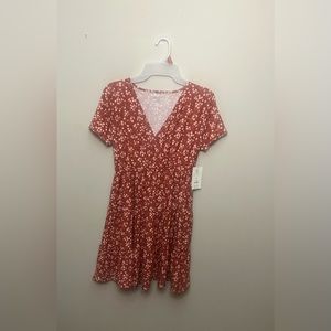 No Boundaries  junior Babydoll short sleeve  mini Dress. Color Clay Brick